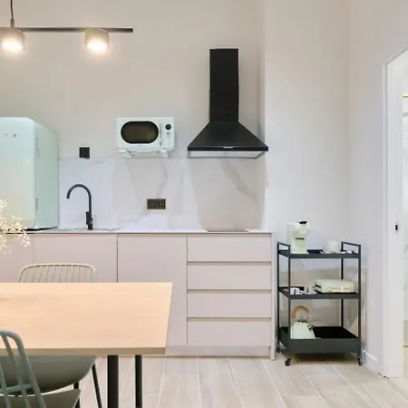 Romantic N4 Oceanografico Virkin Apartment *